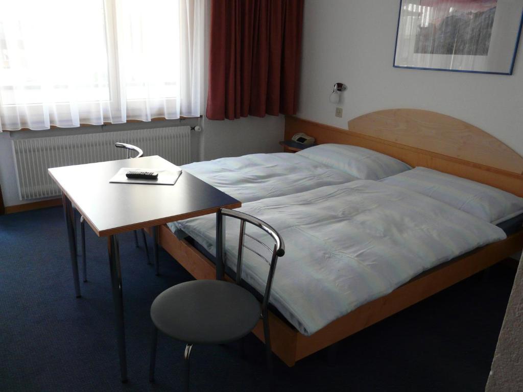 Hotel Garni Domino Saas Fee Chambre photo