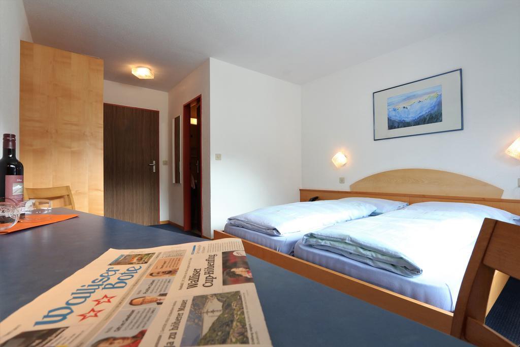 Hotel Garni Domino Saas Fee Extérieur photo
